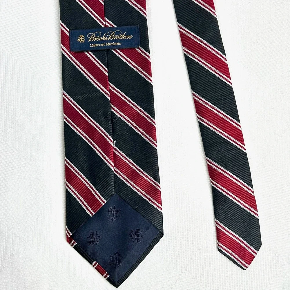 VTG Brooks Brothers Makers Red Black White Classic Stripe 100% Silk Tie